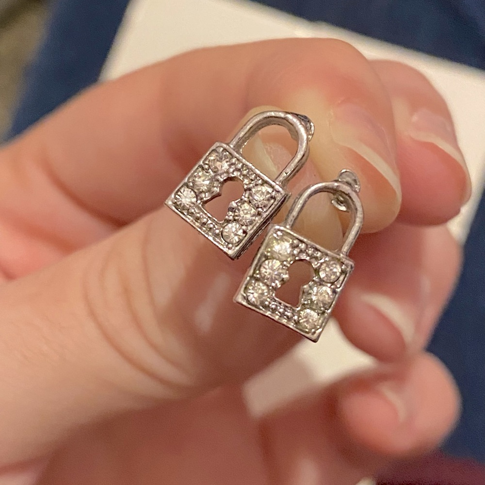 LOCK DIAMOND EARRINGS